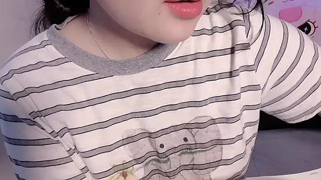 BeChinh Lee online show from June 13, 2026, 5:27 am