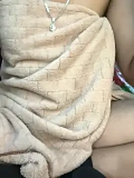 Snapshot of JIYA_23 chatting on February 24, 2026, 6:17 pm JIYA 23 online show from February 24, 2026, 6:17 pm