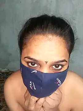 Snapshot of CUTE-567 chatting on November 7, 2025, 10:15 am CUTE-567 online show from November 7, 2025, 10:15 am