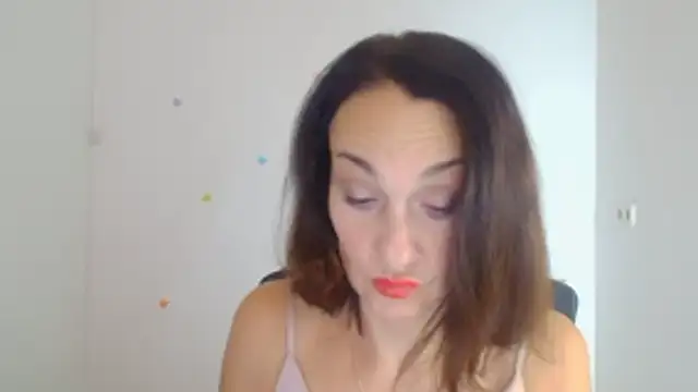 Rosie Rosee online show from November 10, 2025, 12:15 pm