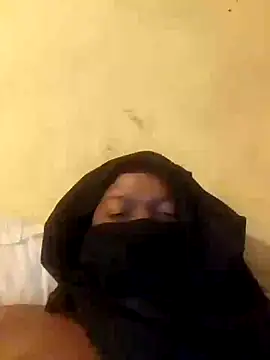 Snapshot of Thaps_deDick chatting on October 8, 2025, 7:33 pm Thaps deDick online show from October 8, 2025, 7:33 pm