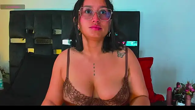 SussySunny  online show from April 29, 2026, 3:54 am