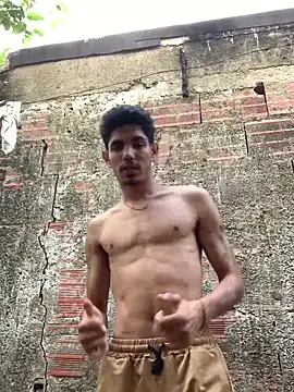 Snapshot of fabrizzio_Monti chatting on December 18, 2025, 8:59 pm fabrizzio Monti online show from December 18, 2025, 8:59 pm