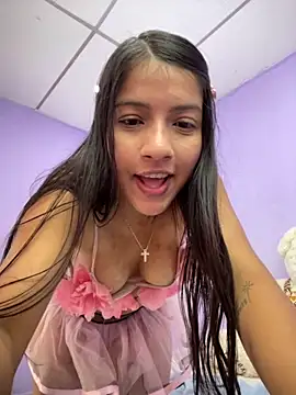 zara cute online show from November 23, 2025, 3:56 pm