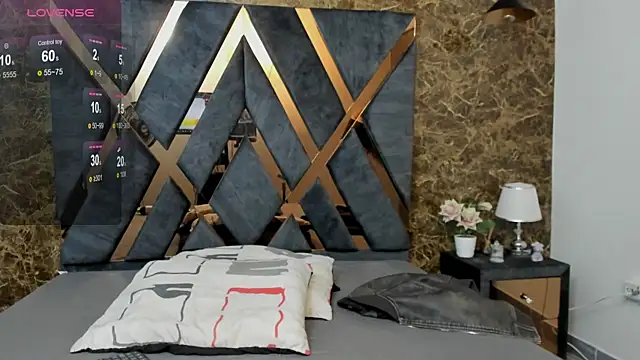 Vittoria Conti  online show from April 7, 2026, 5:13 pm