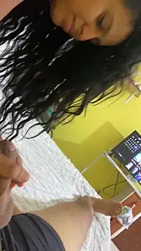 thepicis online show from November 1, 2025, 2:13 am