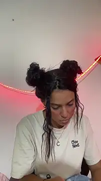 thepicis online show from November 8, 2025, 11:36 pm