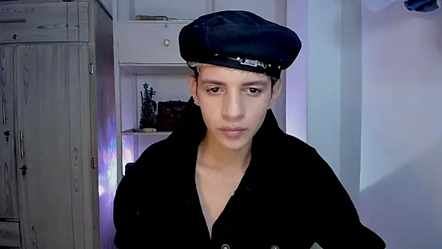 Snapshot of tylernova chatting on January 16, 2026, 3:21 am tylernova online show from January 16, 2026, 3:21 am