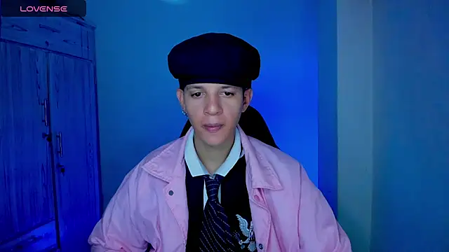 Snapshot of tylernova chatting on March 13, 2026, 3:57 am tylernova online show from March 13, 2026, 3:57 am