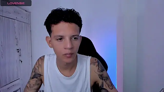 Snapshot of tylernova chatting on May 11, 2026, 3:34 am tylernova online show from May 11, 2026, 3:34 am