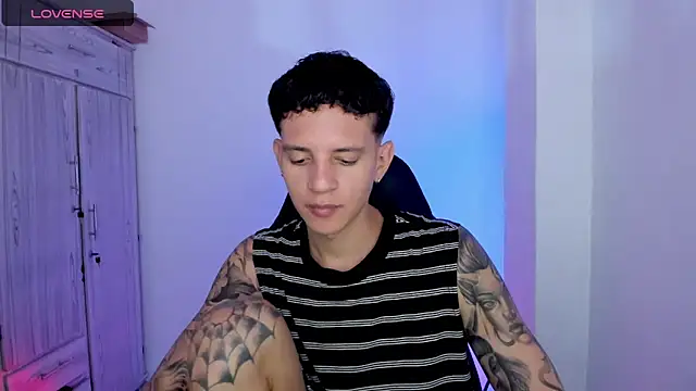 Snapshot of tylernova chatting on May 27, 2026, 3:03 am tylernova online show from May 27, 2026, 3:03 am