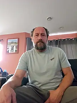 akstr8 online show from October 15, 2025, 6:41 pm