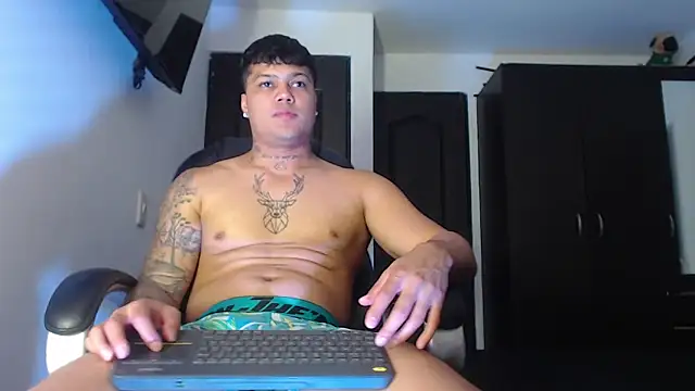 Boyhot 00 online show from October 14, 2025, 5:58 pm