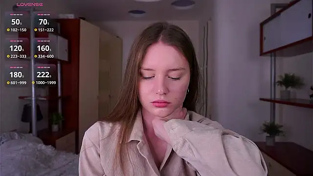 Snapshot of SunRinglein chatting on February 6, 2026, 6:55 pm SunRinglein online show from February 6, 2026, 6:55 pm