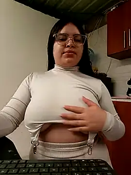 Snapshot of sofia_athome chatting on November 24, 2025, 7:24 pm sofia athome online show from November 24, 2025, 7:24 pm