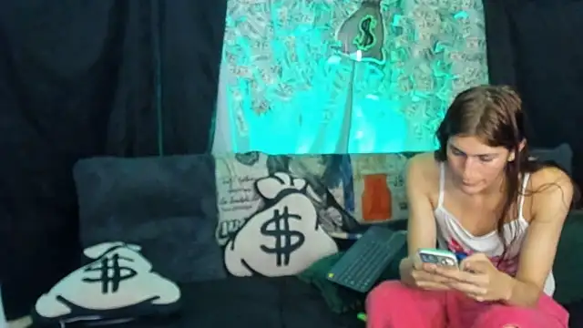 Snapshot of Pride_couple chatting on April 27, 2026, 11:41 am Pride couple online show from April 27, 2026, 11:41 am