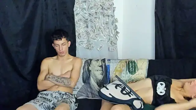 Snapshot of Pride_couple chatting on May 12, 2026, 2:47 pm Pride couple online show from May 12, 2026, 2:47 pm
