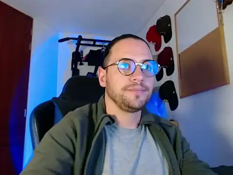 kurt xx online show from December 4, 2025, 2:04 pm