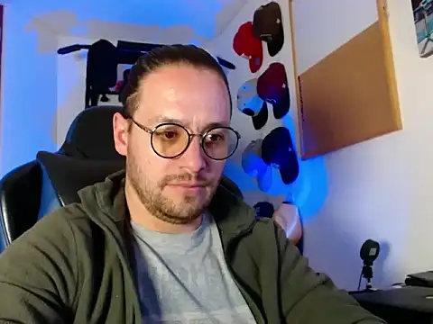 kurt xx online show from December 15, 2025, 12:20 pm