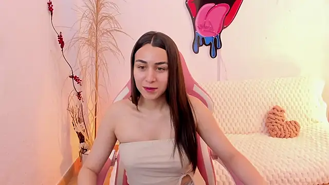 Snapshot of EmmaMyers1 chatting on November 9, 2025, 12:09 am EmmaMyers1 online show from November 9, 2025, 12:09 am