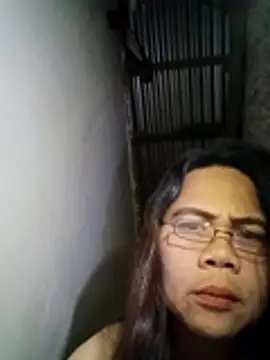 Snapshot of erma_joy chatting on October 29, 2025, 7:37 pm erma joy online show from October 29, 2025, 7:37 pm