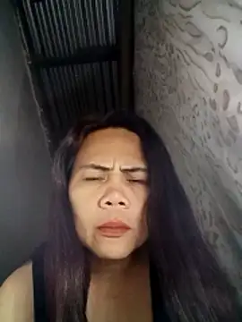 Snapshot of erma_joy chatting on November 1, 2025, 6:54 pm erma joy online show from November 1, 2025, 6:54 pm