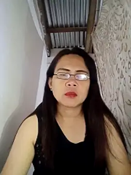 Snapshot of erma_joy chatting on November 3, 2025, 9:21 am erma joy online show from November 3, 2025, 9:21 am