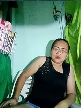 Snapshot of erma_joy chatting on November 29, 2025, 3:26 pm erma joy online show from November 29, 2025, 3:26 pm