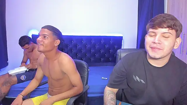 Snapshot of isaac_master77 chatting on October 25, 2025, 3:03 am isaac master77 online show from October 25, 2025, 3:03 am