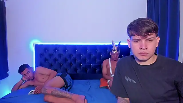 Snapshot of isaac_master77 chatting on November 1, 2025, 3:30 am isaac master77 online show from November 1, 2025, 3:30 am