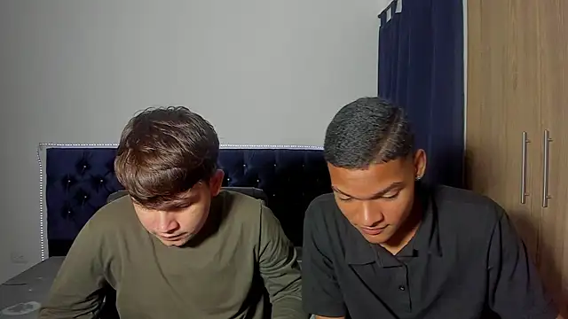 Snapshot of isaac_master77 chatting on November 16, 2025, 3:23 am isaac master77 online show from November 16, 2025, 3:23 am