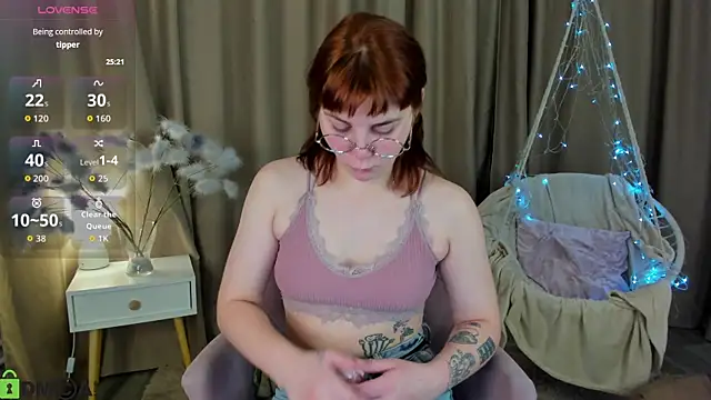 Rene Shine online show from November 13, 2025, 3:55 pm