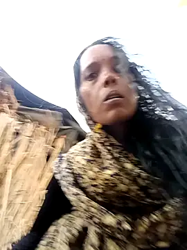 Cutsedi3 online show from October 17, 2025, 10:51 am