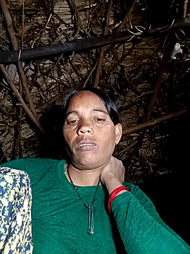 Cutsedi3 online show from November 2, 2025, 9:39 pm