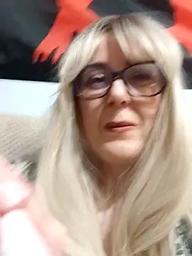 Snapshot of Amelialove42 chatting on January 6, 2026, 6:55 pm Amelialove42 online show from January 6, 2026, 6:55 pm