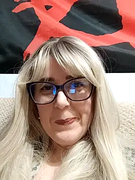 Snapshot of Amelialove42 chatting on January 10, 2026, 6:42 pm Amelialove42 online show from January 10, 2026, 6:42 pm