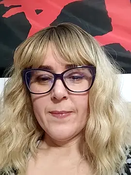 Snapshot of Amelialove42 chatting on February 8, 2026, 7:28 pm Amelialove42 online show from February 8, 2026, 7:28 pm