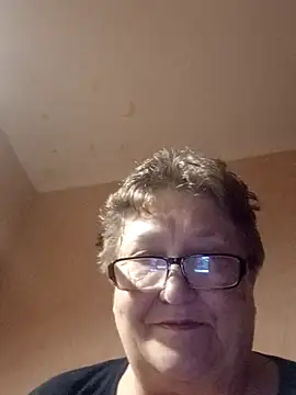 Katherine735 online show from November 21, 2025, 11:14 pm