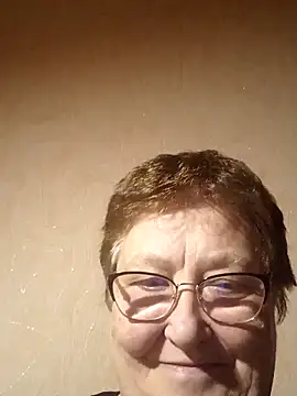 Snapshot of Katherine735 chatting on April 24, 2026, 8:55 pm Katherine735 online show from April 24, 2026, 8:55 pm