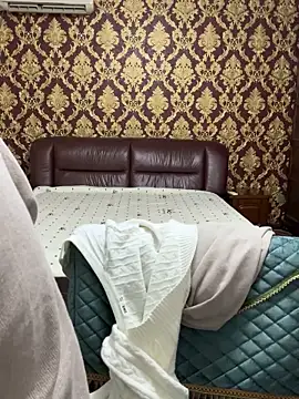 zhenzhen666 online show from November 25, 2025, 2:06 pm