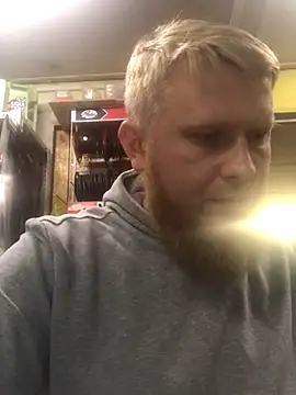 Snapshot of bodywork30 chatting on October 23, 2025, 3:55 pm bodywork30 online show from October 23, 2025, 3:55 pm