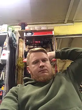 Snapshot of bodywork30 chatting on December 18, 2025, 3:40 pm bodywork30 online show from December 18, 2025, 3:40 pm