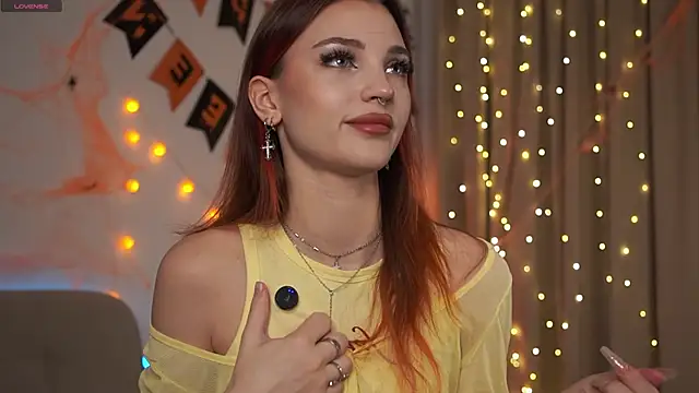 Snapshot of beckymadsons chatting on November 4, 2025, 3:11 pm beckymadsons online show from November 4, 2025, 3:11 pm