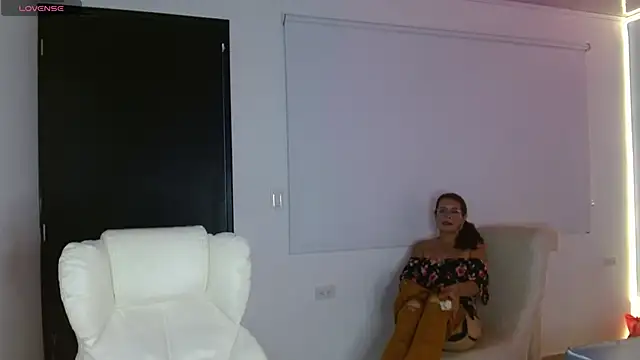 Snapshot of channelsmith_55 chatting on March 7, 2026, 2:03 pm channelsmith 55 online show from March 7, 2026, 2:03 pm