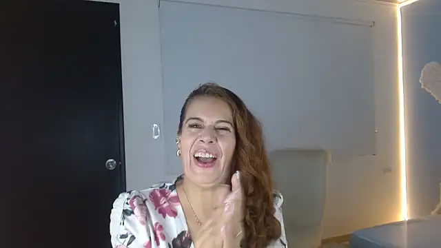 Snapshot of channelsmith_55 chatting on April 6, 2026, 1:12 pm channelsmith 55 online show from April 6, 2026, 1:12 pm