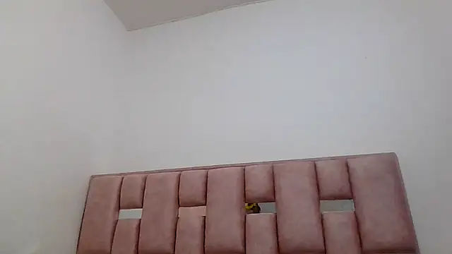 Snapshot of abby_moss_2 chatting on February 7, 2026, 12:53 pm abby moss 2 online show from February 7, 2026, 12:53 pm