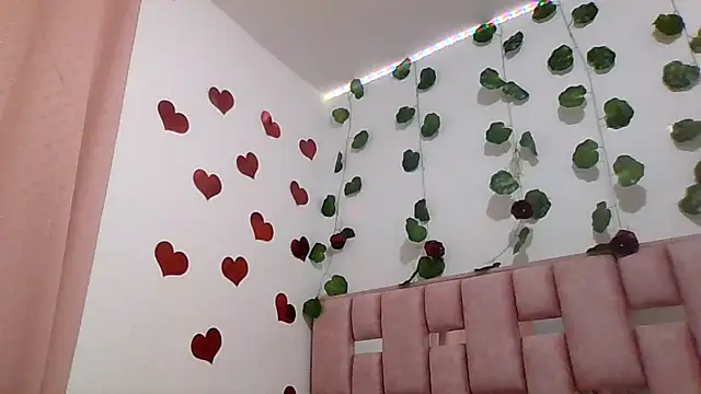 Snapshot of abby_moss_2 chatting on February 20, 2026, 12:38 pm abby moss 2 online show from February 20, 2026, 12:38 pm