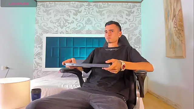 Ethan Boy  online show from October 12, 2025, 7:46 pm