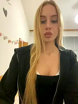 RemyStyles online show from November 6, 2025, 6:31 pm