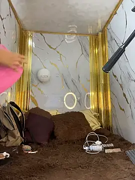 adara sweet20 online show from December 19, 2025, 7:43 pm